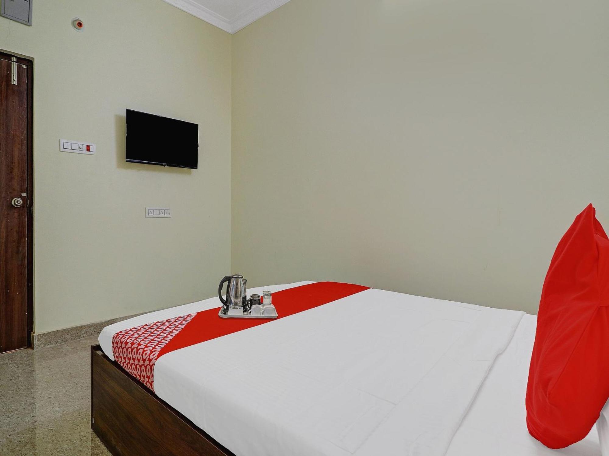 Hotel O S V Residency Kajaguda Near Gachibowli Хидерабад Екстериор снимка